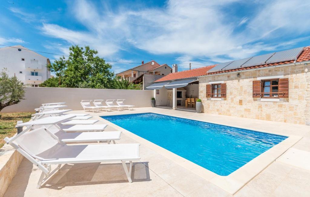 Villa Stella - Crowonder Luxury Rent Туран Екстериор снимка