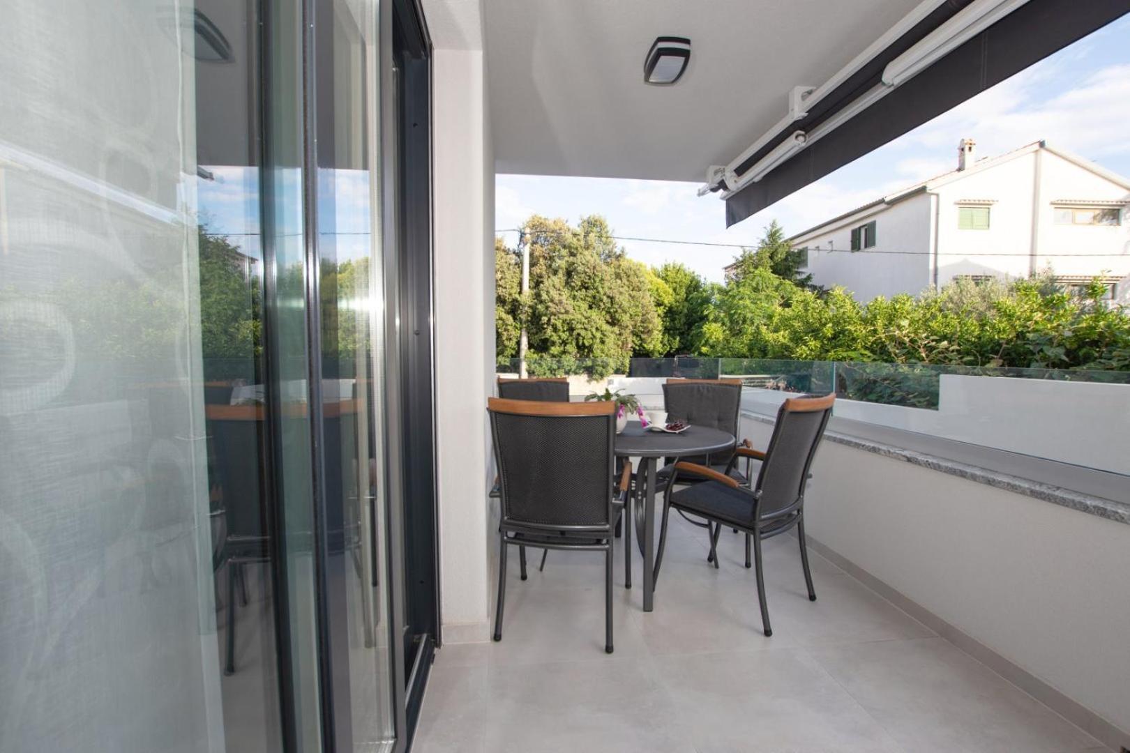 Villa Stella - Crowonder Luxury Rent Туран Екстериор снимка
