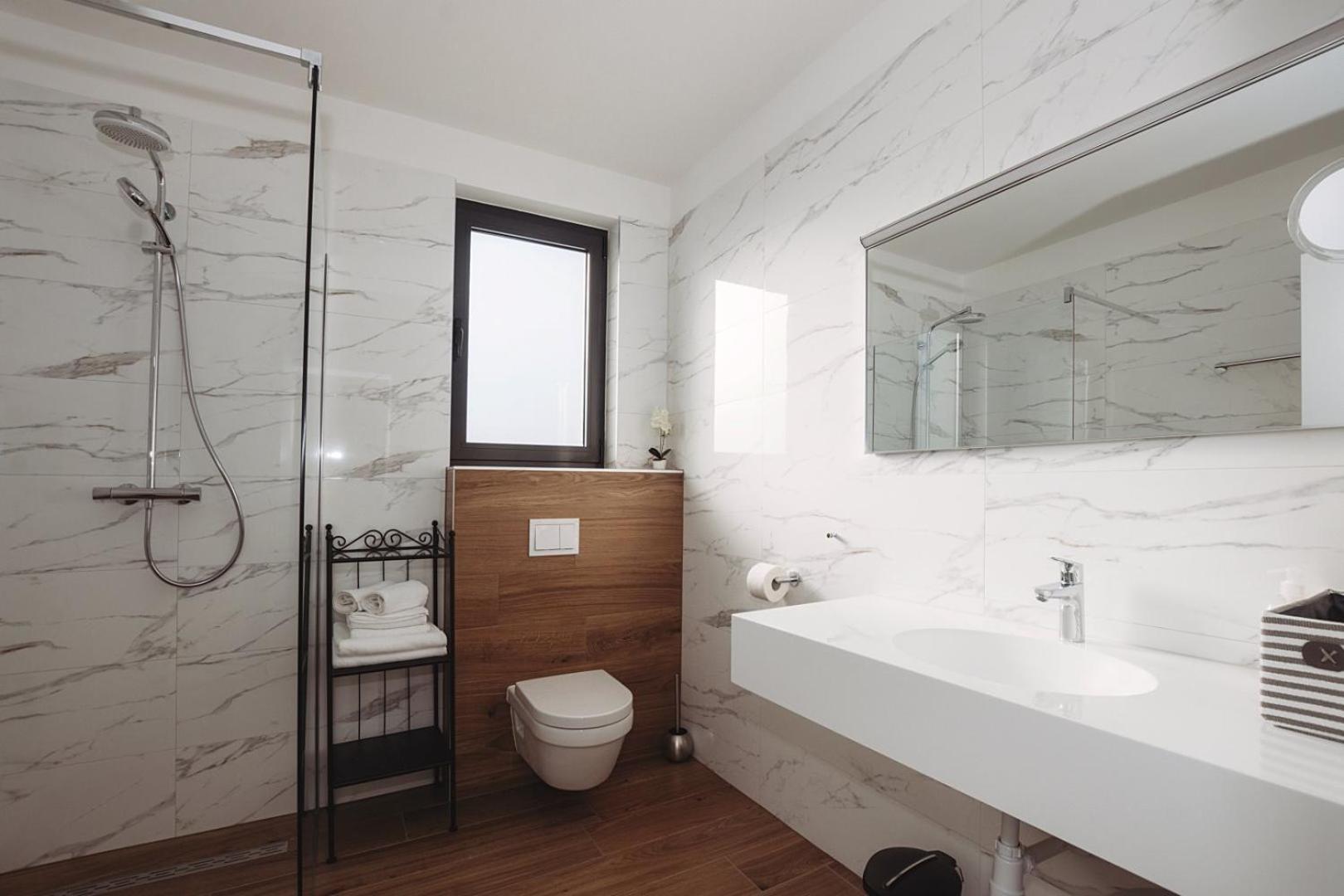 Villa Stella - Crowonder Luxury Rent Туран Екстериор снимка